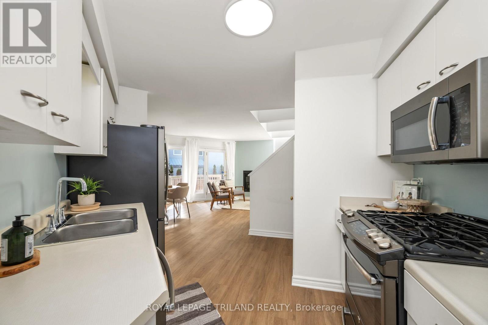 3 - 374 Edith Cavell Boulevard, Central Elgin, Ontario  N5L 1E5 - Photo 8 - X12157442