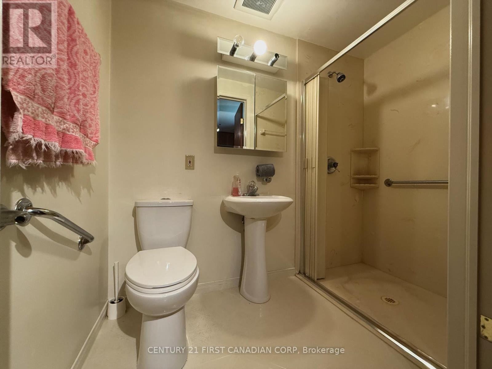 628 Viscount Road, London South, Ontario  N6J 2Y2 - Photo 17 - X12416523