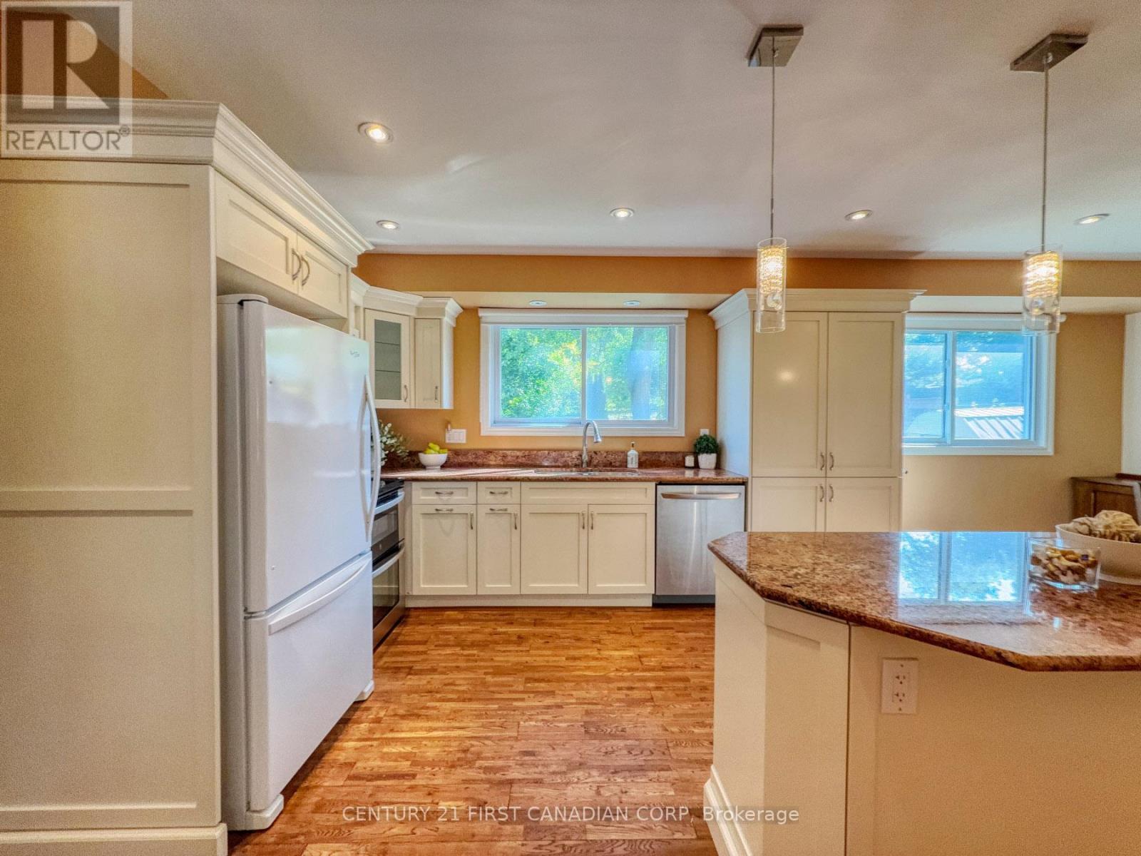 628 Viscount Road, London South, Ontario  N6J 2Y2 - Photo 13 - X12416523