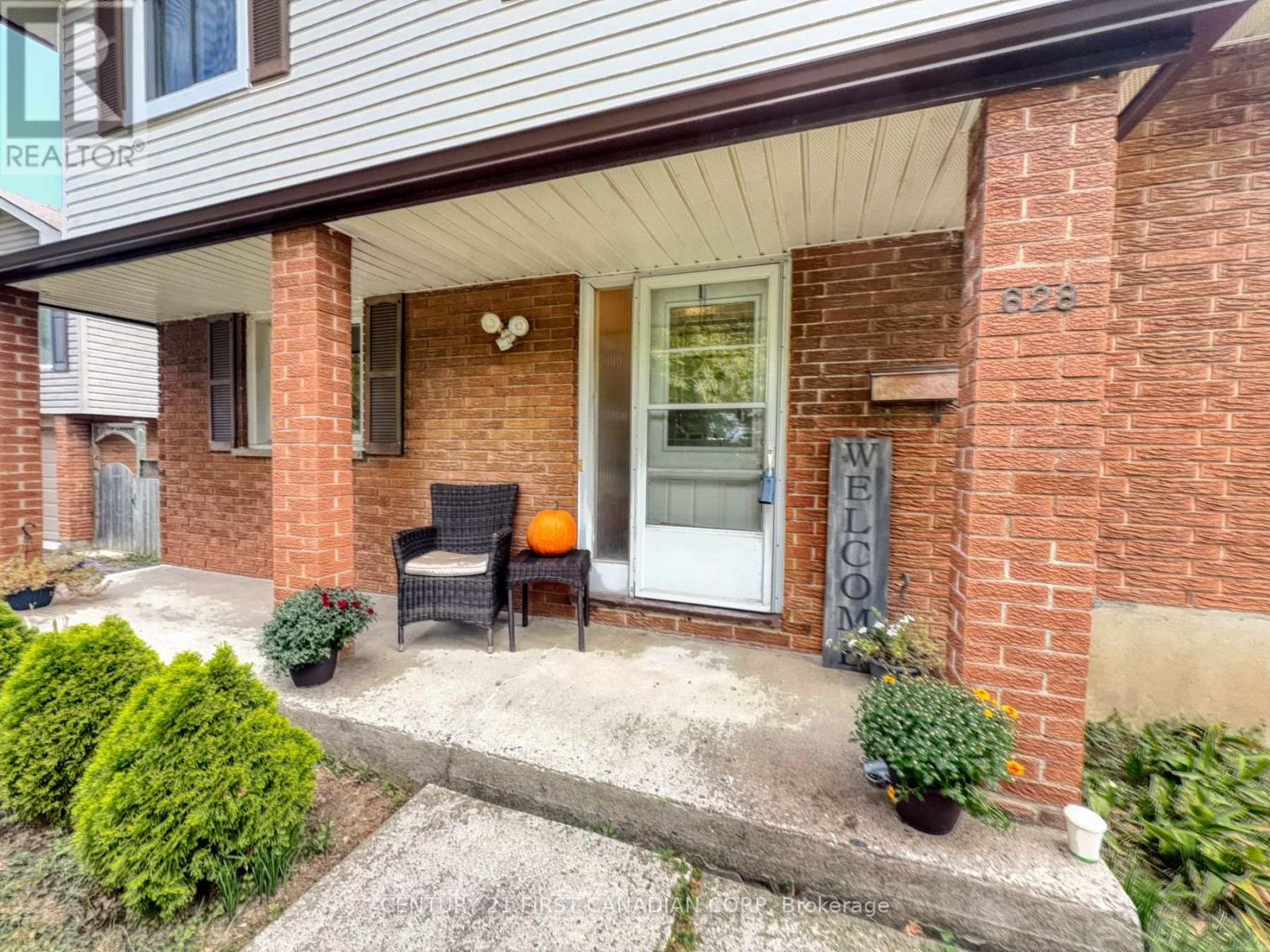 628 Viscount Road, London South, Ontario  N6J 2Y2 - Photo 3 - X12416523