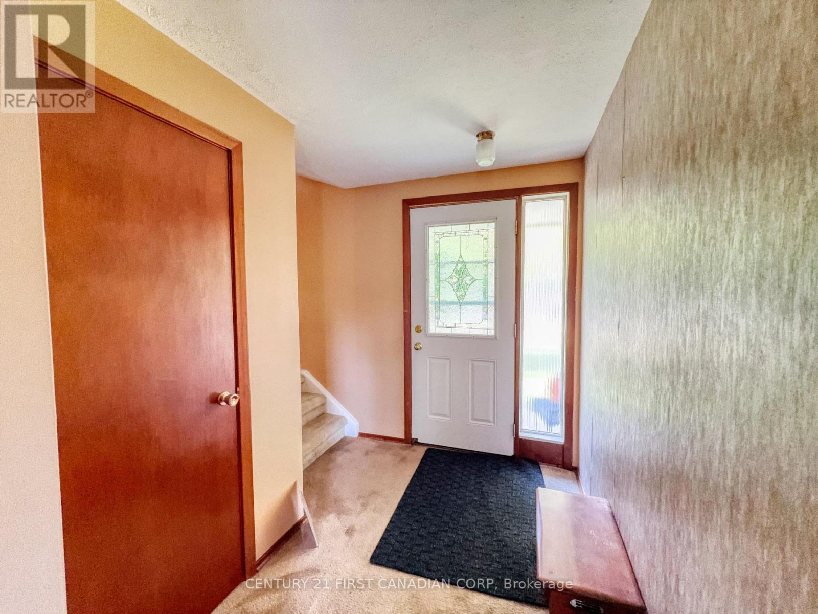 628 Viscount Road, London South, Ontario  N6J 2Y2 - Photo 4 - X12416523