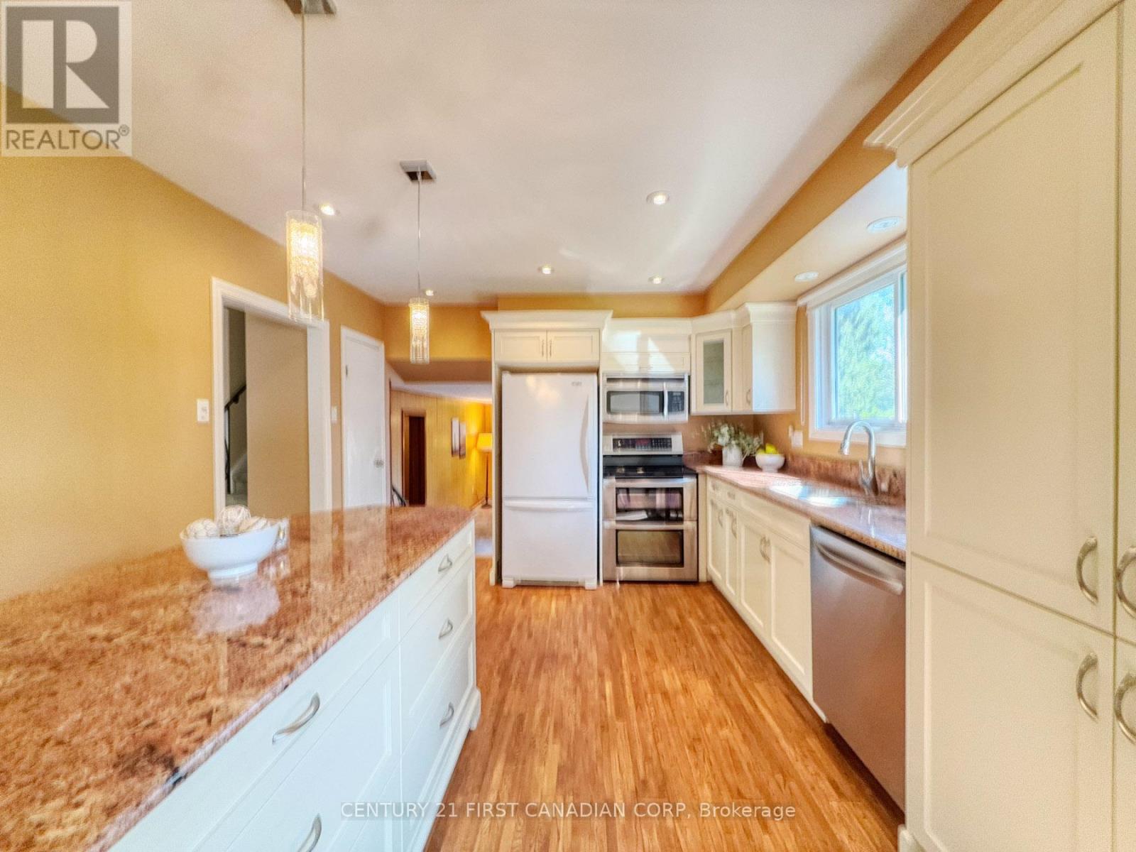 628 Viscount Road, London South, Ontario  N6J 2Y2 - Photo 8 - X12416523
