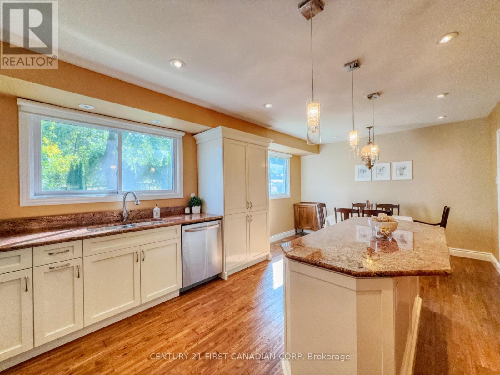 628 Viscount Road, London South, Ontario  N6J 2Y2 - Photo 7 - X12416523