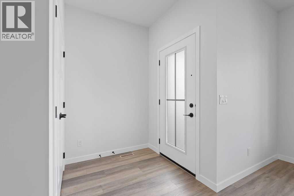 986 Chinook Winds Meadow Sw, Airdrie, Alberta  T4B 5R1 - Photo 3 - A2239392
