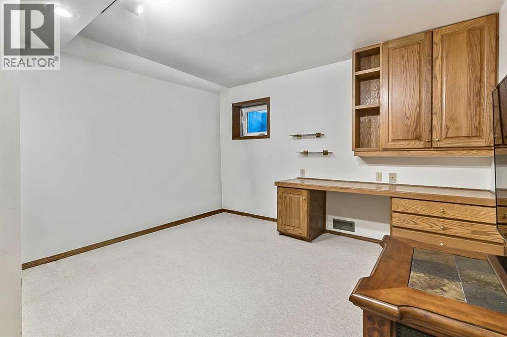 108 Canterville Road Sw, Calgary, Alberta  T2W 4R3 - Photo 31 - A2257520