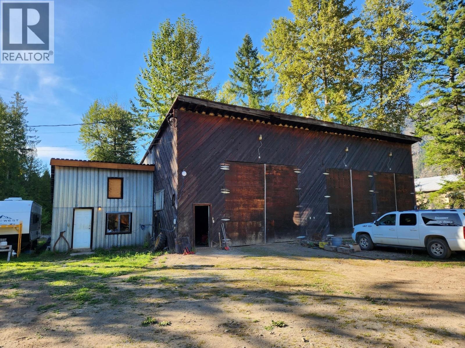9304 UPPER LILLOOET RIVER FSR, Pemberton, British Columbia