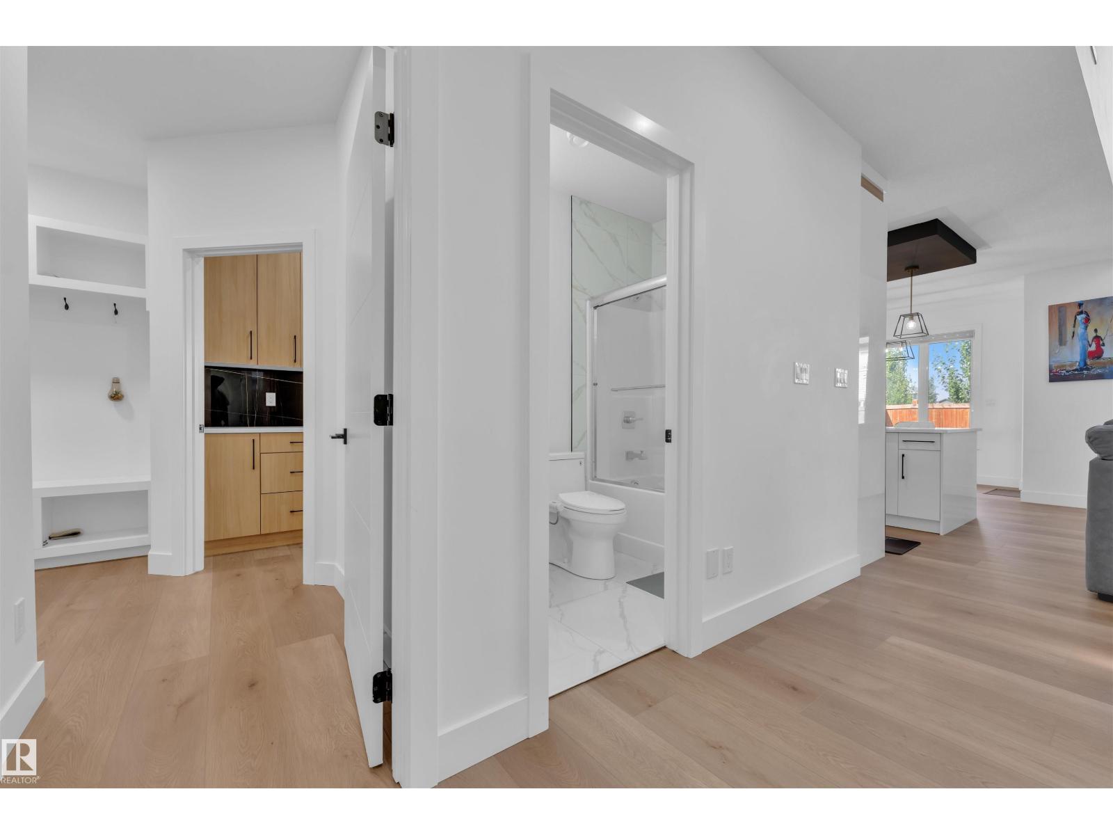 445 Roberts Cr, Leduc, Alberta  T9E 1N4 - Photo 3 - E4458789
