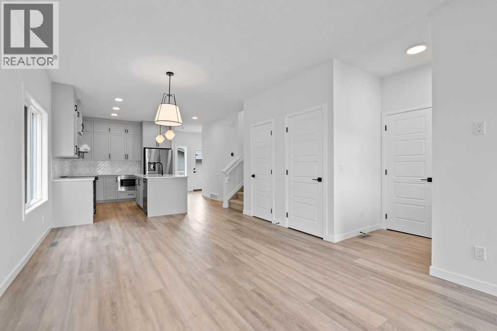 982 Chinook Winds Meadow Sw, Airdrie, Alberta  T4B 5R1 - Photo 6 - A2239351