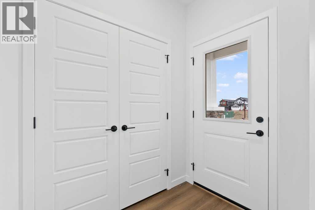 966 Chinook Winds Meadow Sw, Airdrie, Alberta  T4B 5R1 - Photo 3 - A2239371
