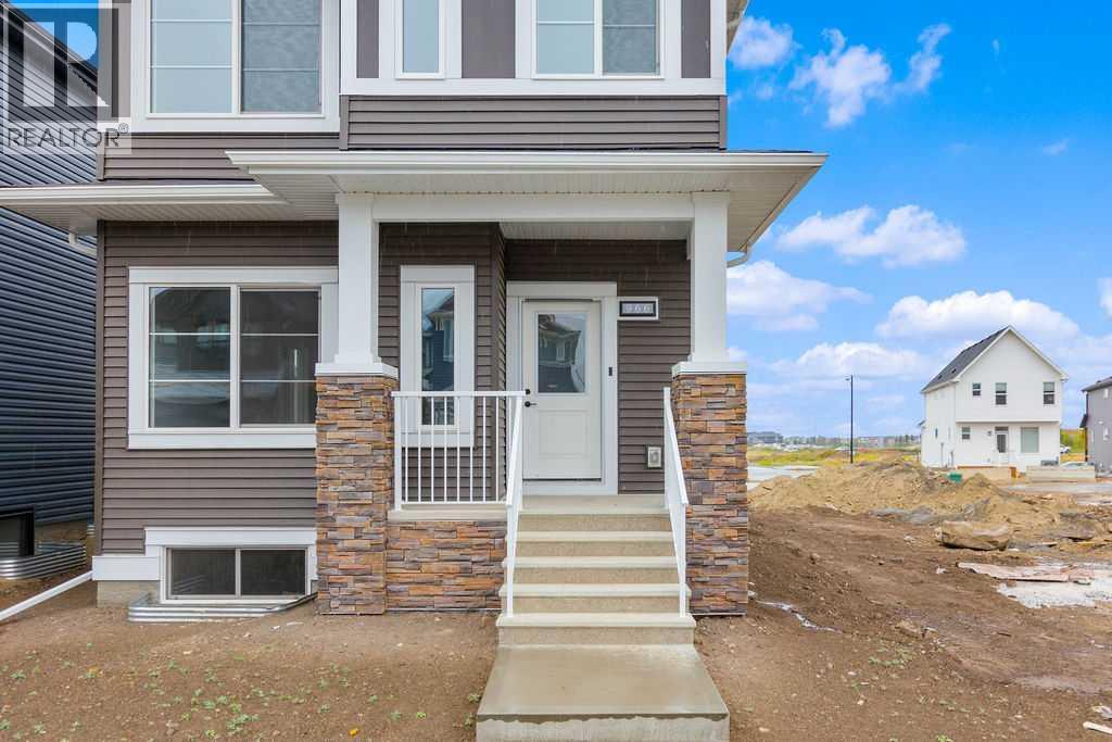 966 Chinook Winds Meadow Sw, Airdrie, Alberta  T4B 5R1 - Photo 2 - A2239371
