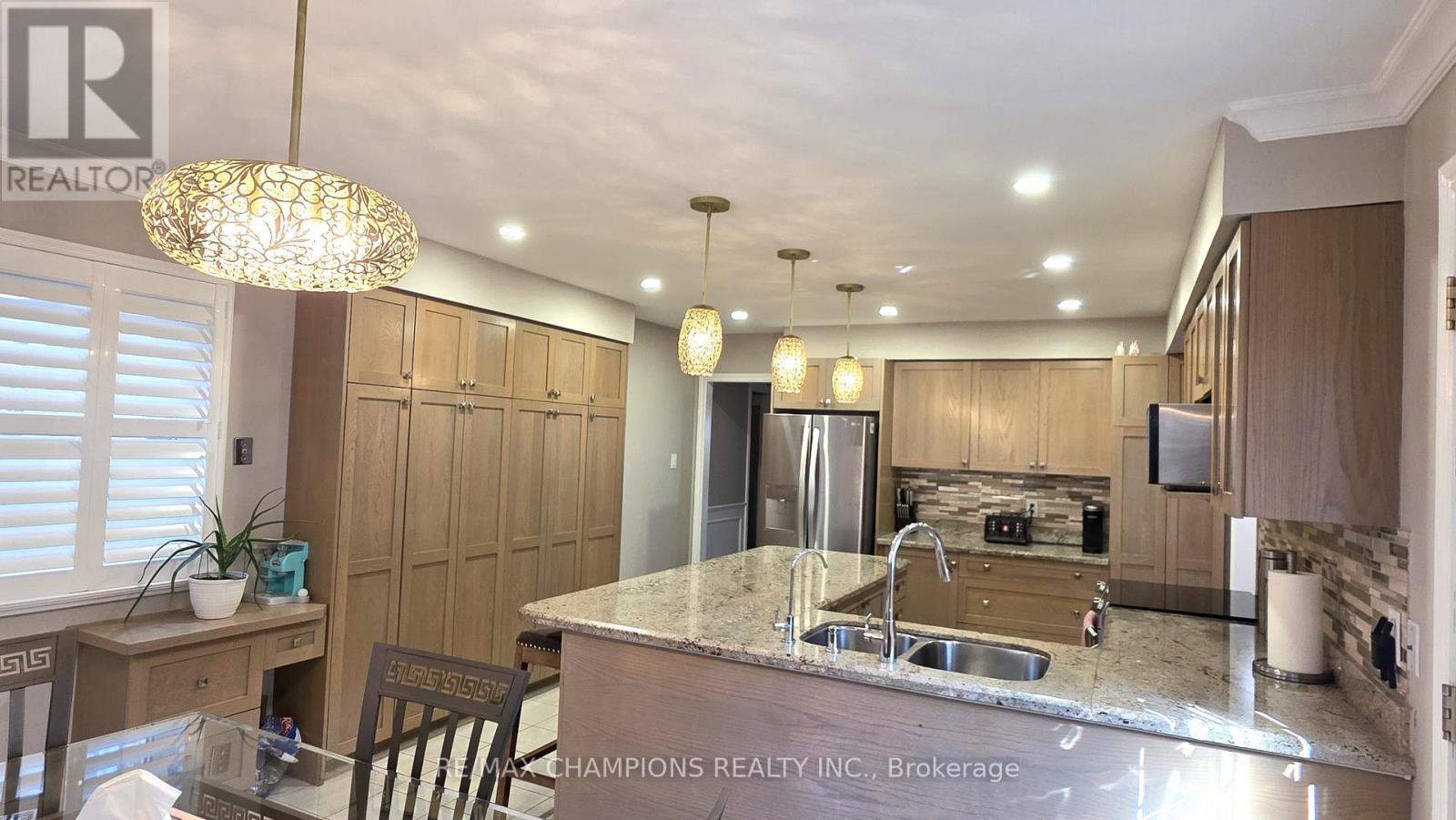 1685 Dellbrook Avenue, Pickering (Brock Ridge), Ontario  L1X 2B2 - Photo 11 - E12407583