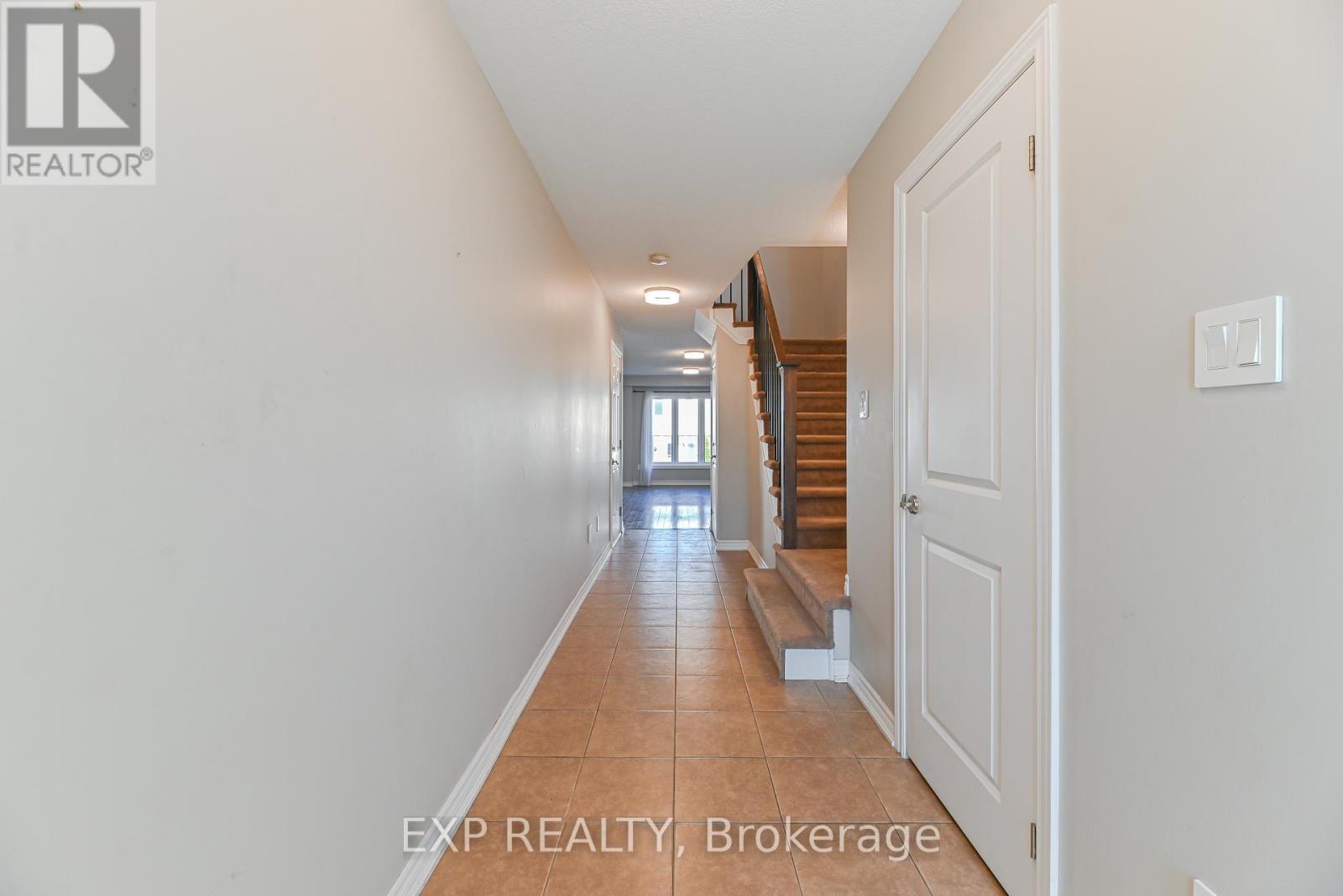 245 Thompson Road, Orangeville, Ontario  L9W 5T9 - Photo 4 - W12406383