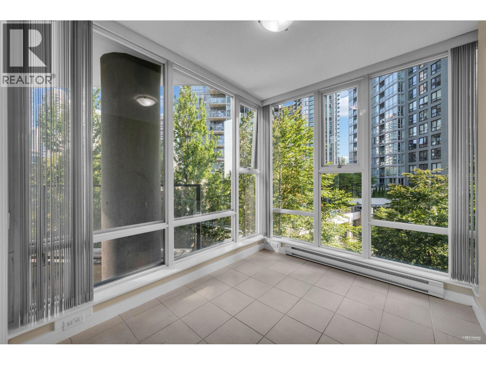 607 583 Beach Crescent, Vancouver, British Columbia  V6Z 3E6 - Photo 9 - R3022258