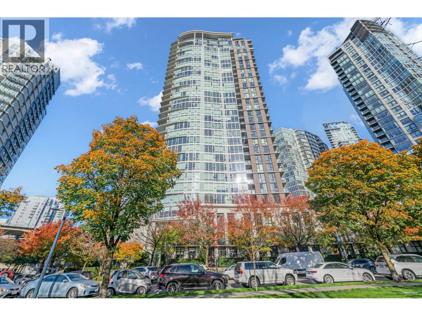 607 583 Beach Crescent, Vancouver, British Columbia  V6Z 3E6 - Photo 1 - R3022258
