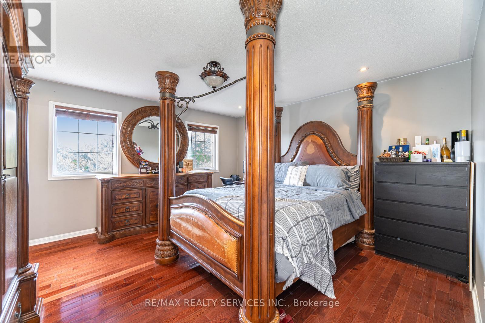 130 Dells Crescent, Brampton, Ontario  L7A 2X1 - Photo 20 - W12417192