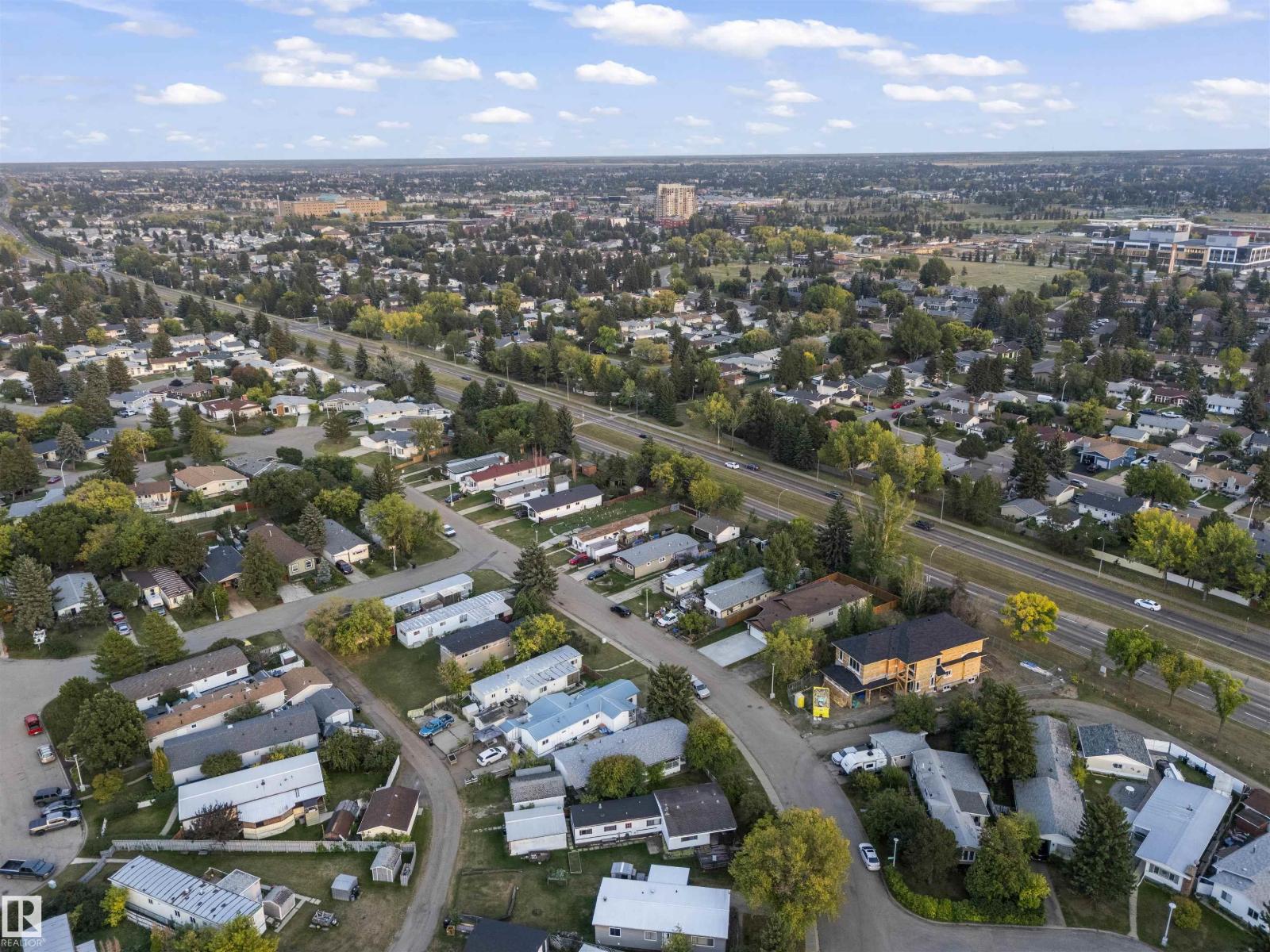 224 Lee Ridge Rd Nw, Edmonton, Alberta  T6K 0N3 - Photo 3 - E4458793
