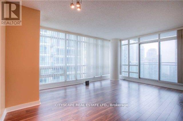1110 - 397 Front Street W, Toronto, Ontario  M5V 3S1 - Photo 2 - C12417250