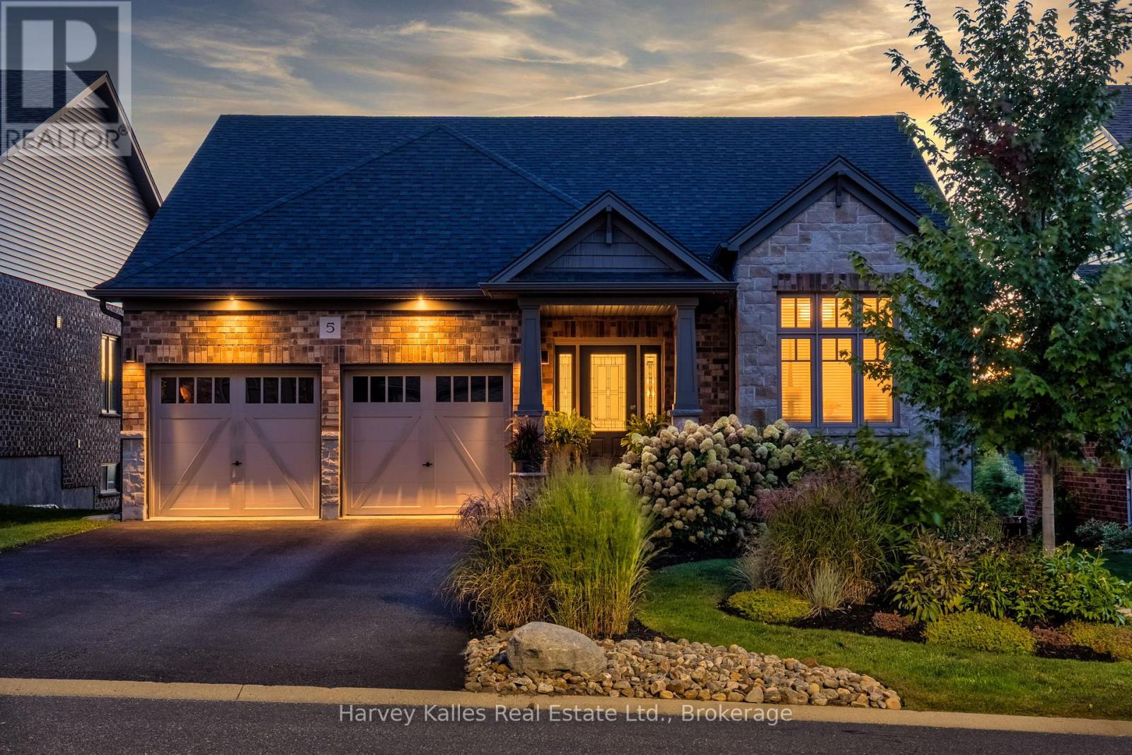 5 BRAESIDE CRESCENT, Huntsville, Ontario