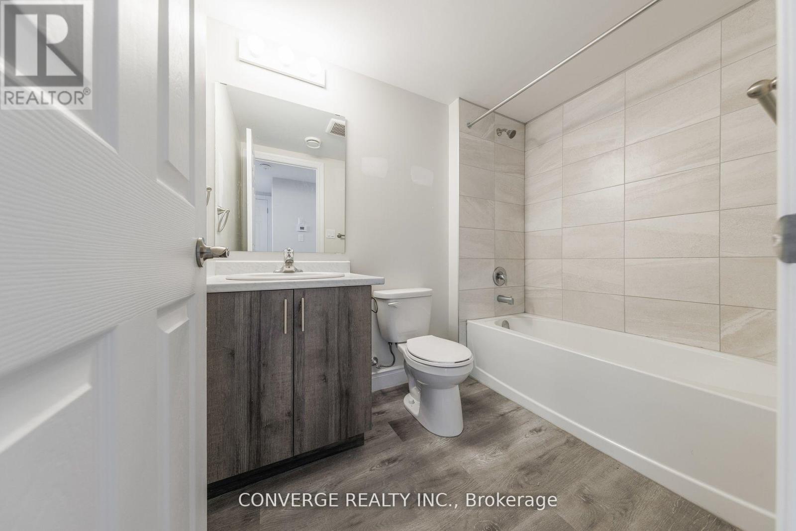 Lower - 79 Hogarth Street, Oshawa, Ontario  L1H 1Y5 - Photo 4 - E12417239