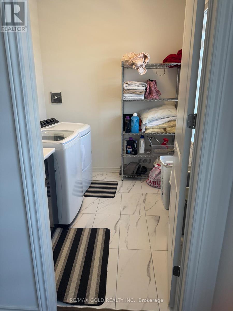 16 Magnolia Avenue, Adjala-Tosorontio, Ontario  L0G 1W0 - Photo 45 - N12417270