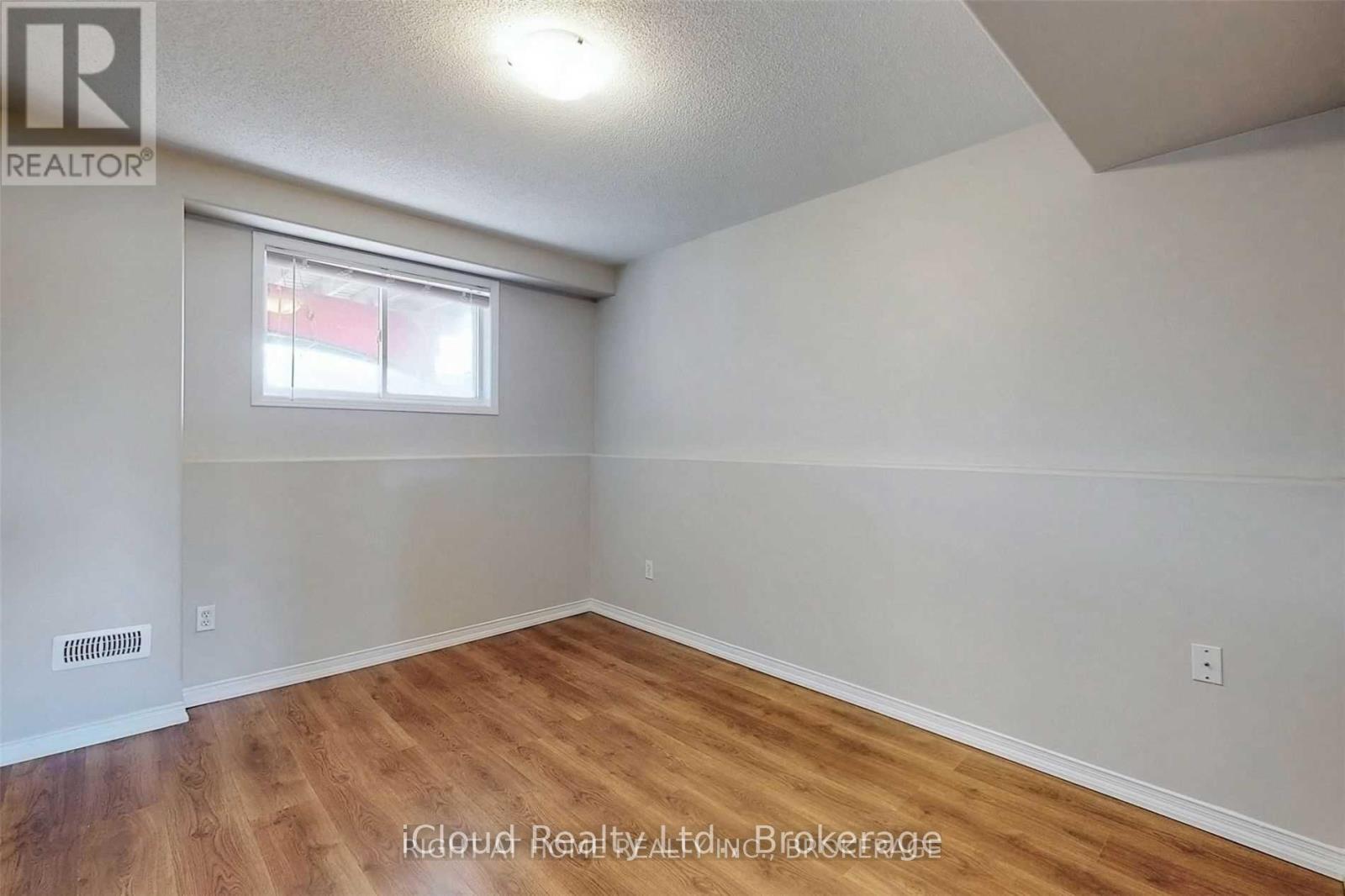 Lower - 229 Dunsmore Lane, Barrie, Ontario  L4M 7A3 - Photo 11 - S12417231