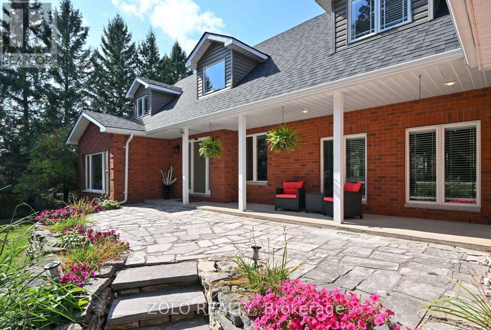 2038 Snow Valley Road, Springwater (Snow Valley), Ontario  L9X 1J6 - Photo 7 - S12417241