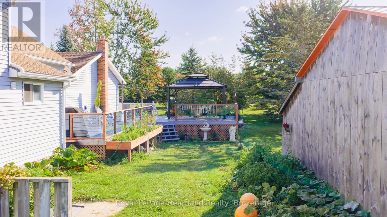 79460 Bluewater Highway, Central Huron, Ontario  N7A 3X8 - Photo 39 - X12417287