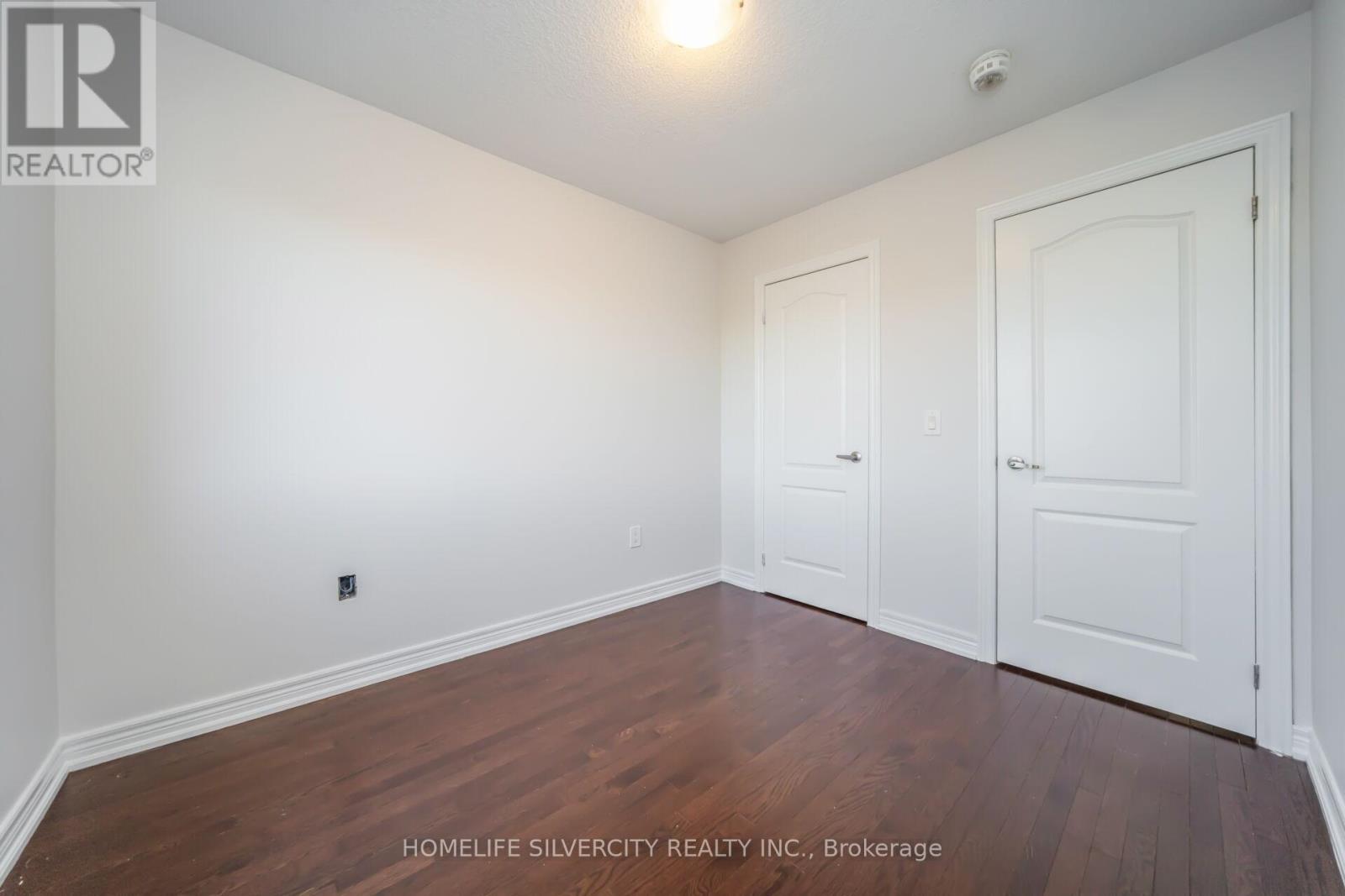 44 Davenfield Circle, Brampton, Ontario  L6P 2K7 - Photo 26 - W12417228