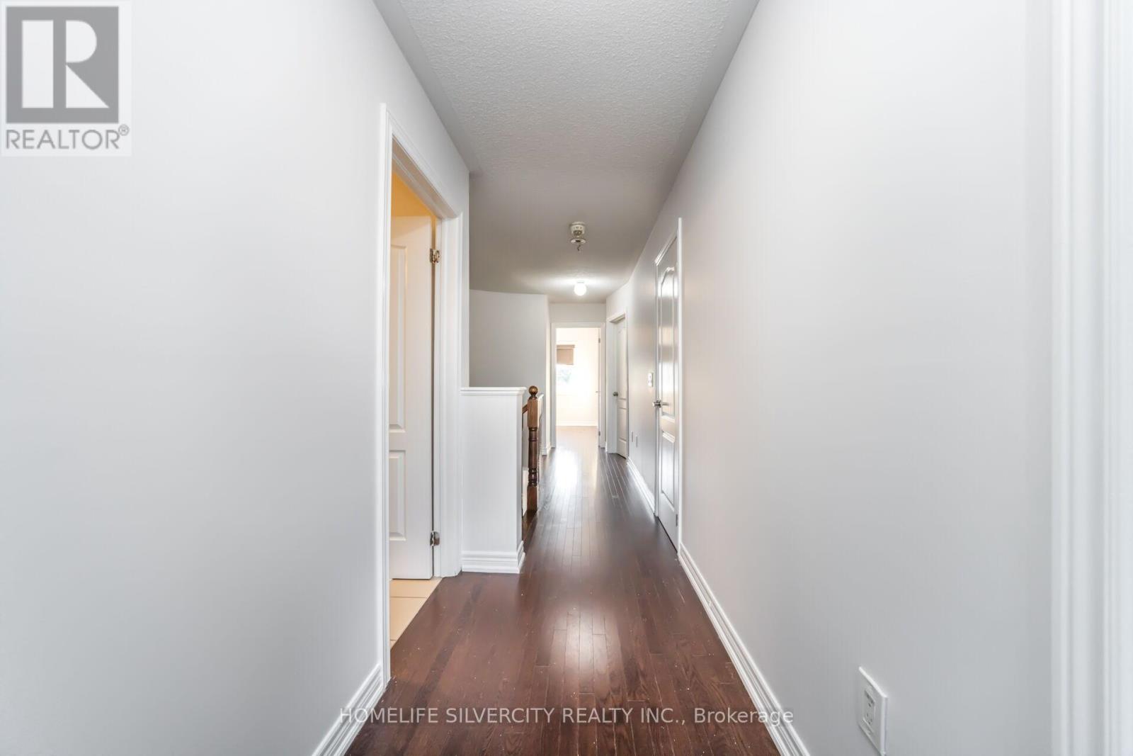 44 Davenfield Circle, Brampton, Ontario  L6P 2K7 - Photo 27 - W12417228