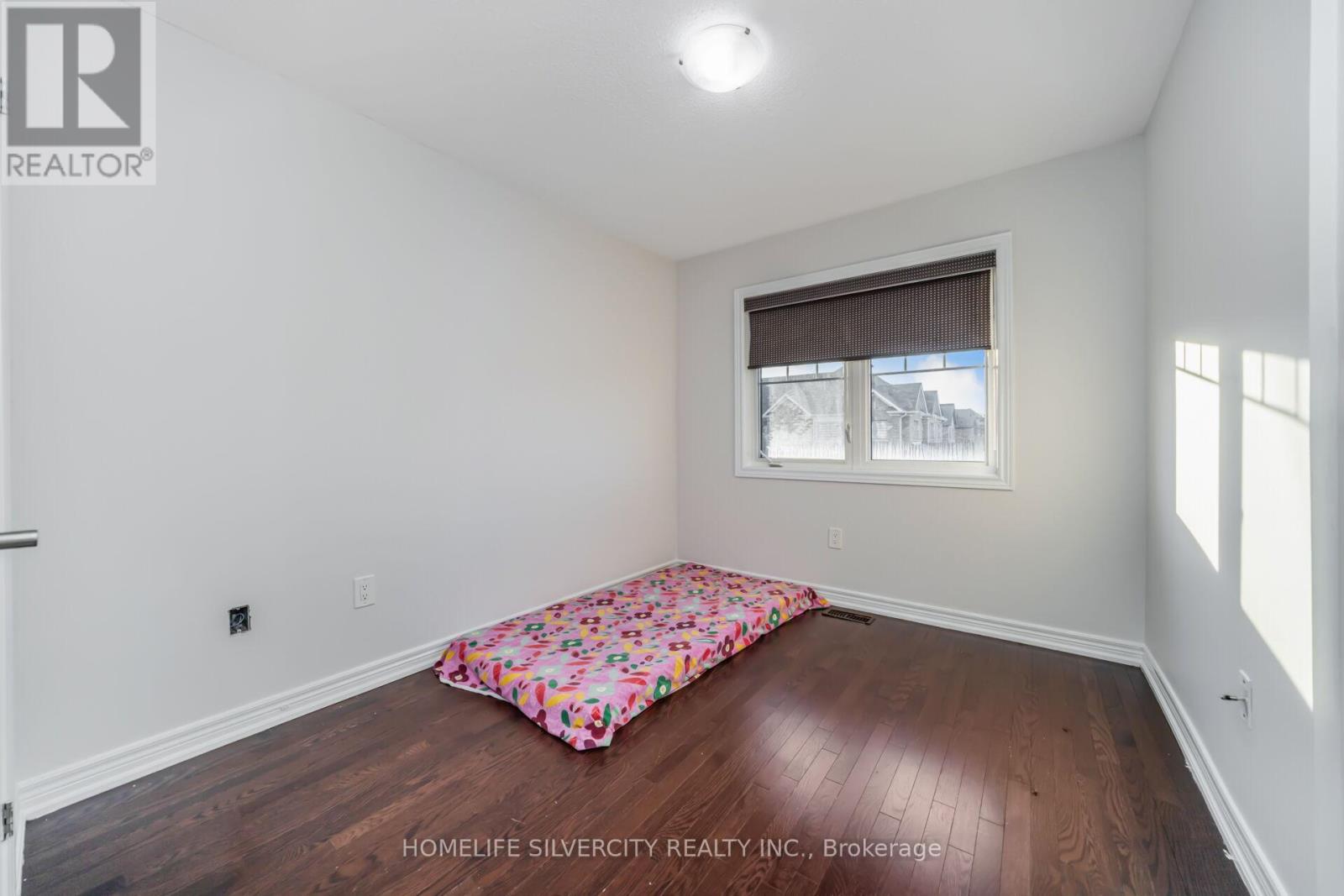 44 Davenfield Circle, Brampton, Ontario  L6P 2K7 - Photo 29 - W12417228