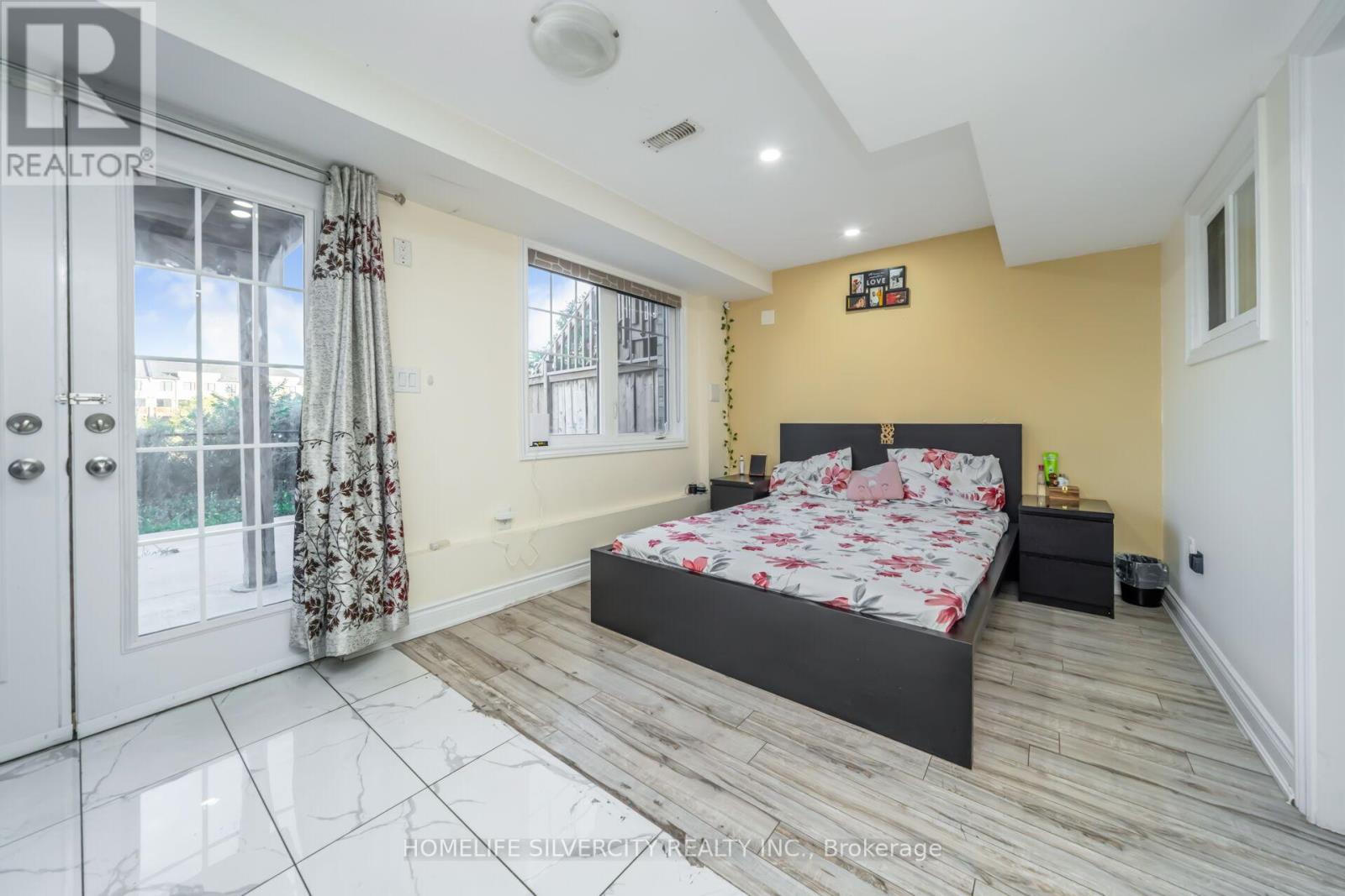 44 Davenfield Circle, Brampton, Ontario  L6P 2K7 - Photo 39 - W12417228