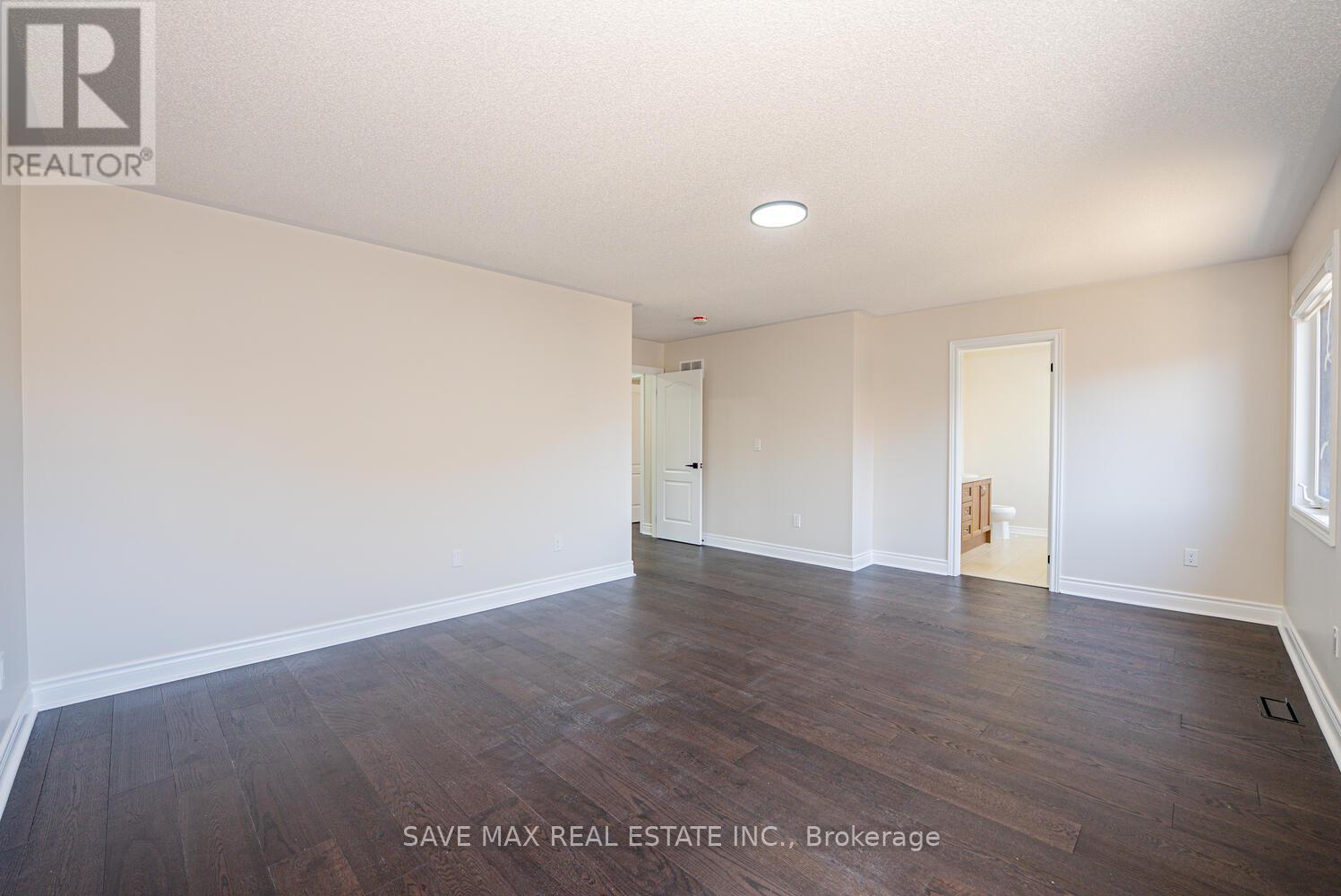 4 Hanbury Crescent, Brampton, Ontario  L6X 5N6 - Photo 20 - W12417230