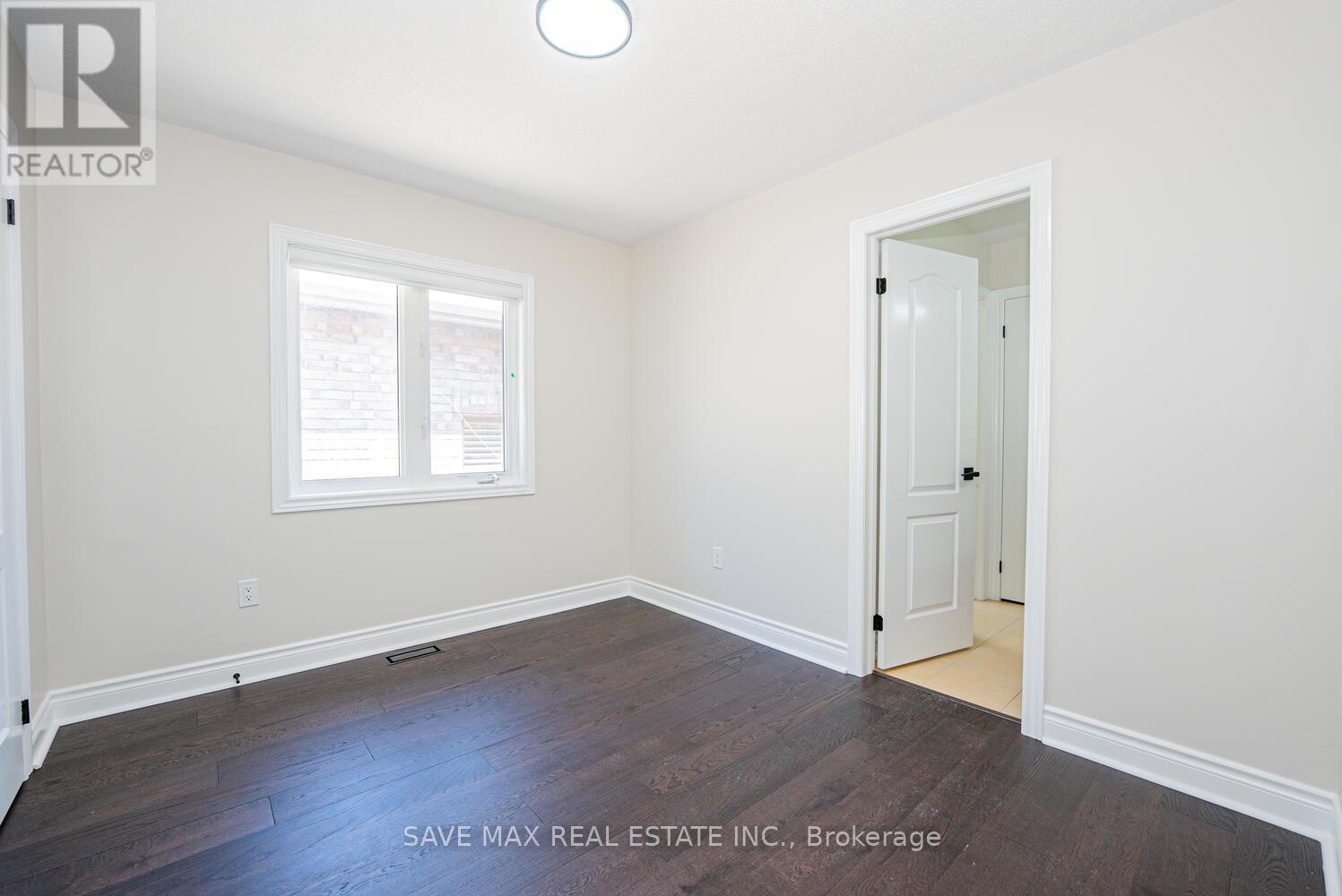 4 Hanbury Crescent, Brampton, Ontario  L6X 5N6 - Photo 30 - W12417230