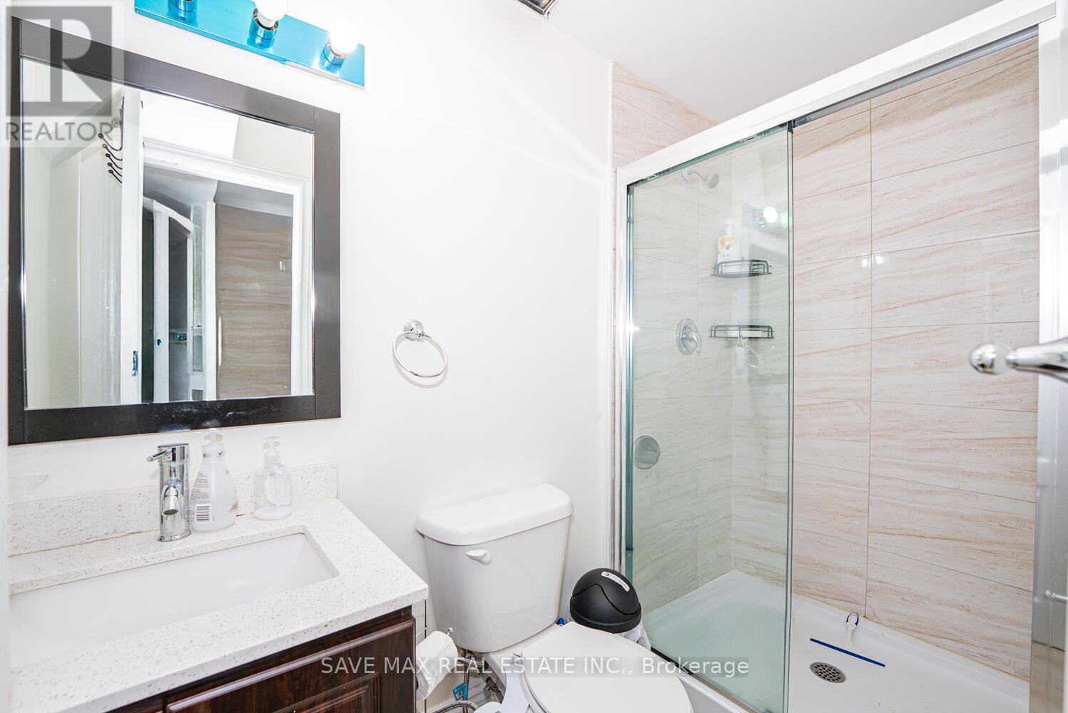 4 Hanbury Crescent, Brampton, Ontario  L6X 5N6 - Photo 39 - W12417230