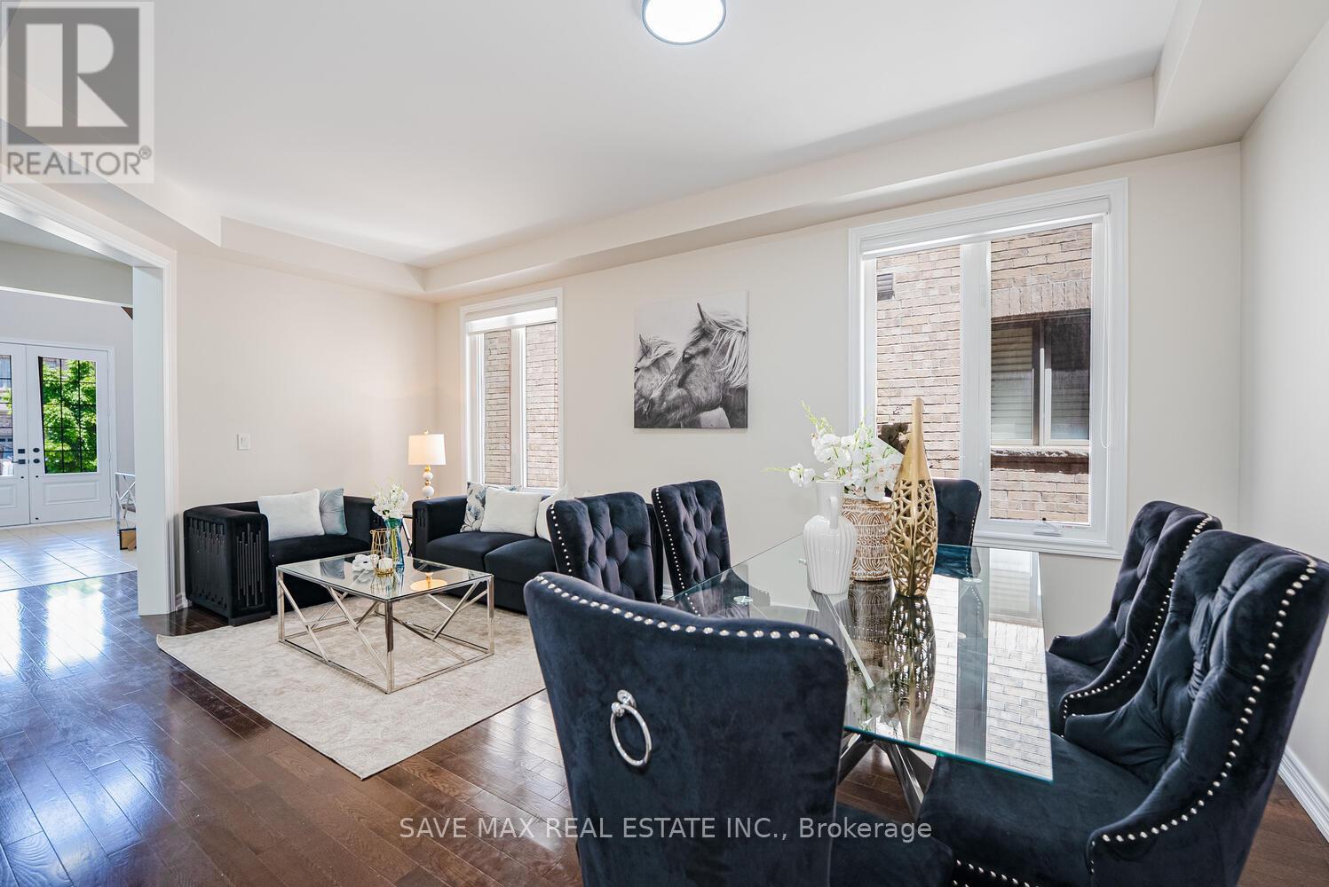 4 Hanbury Crescent, Brampton, Ontario  L6X 5N6 - Photo 7 - W12417230