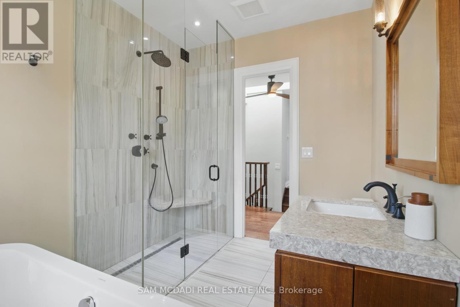 2788 Tallberg Court, Mississauga, Ontario  L5J 1T1 - Photo 25 - W12417237