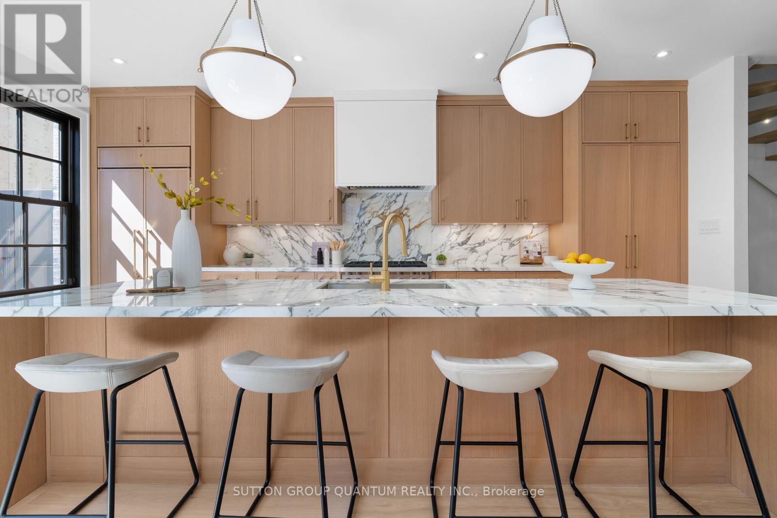 78 Trafalgar Road, Oakville, Ontario  L6J 2S7 - Photo 8 - W12417253