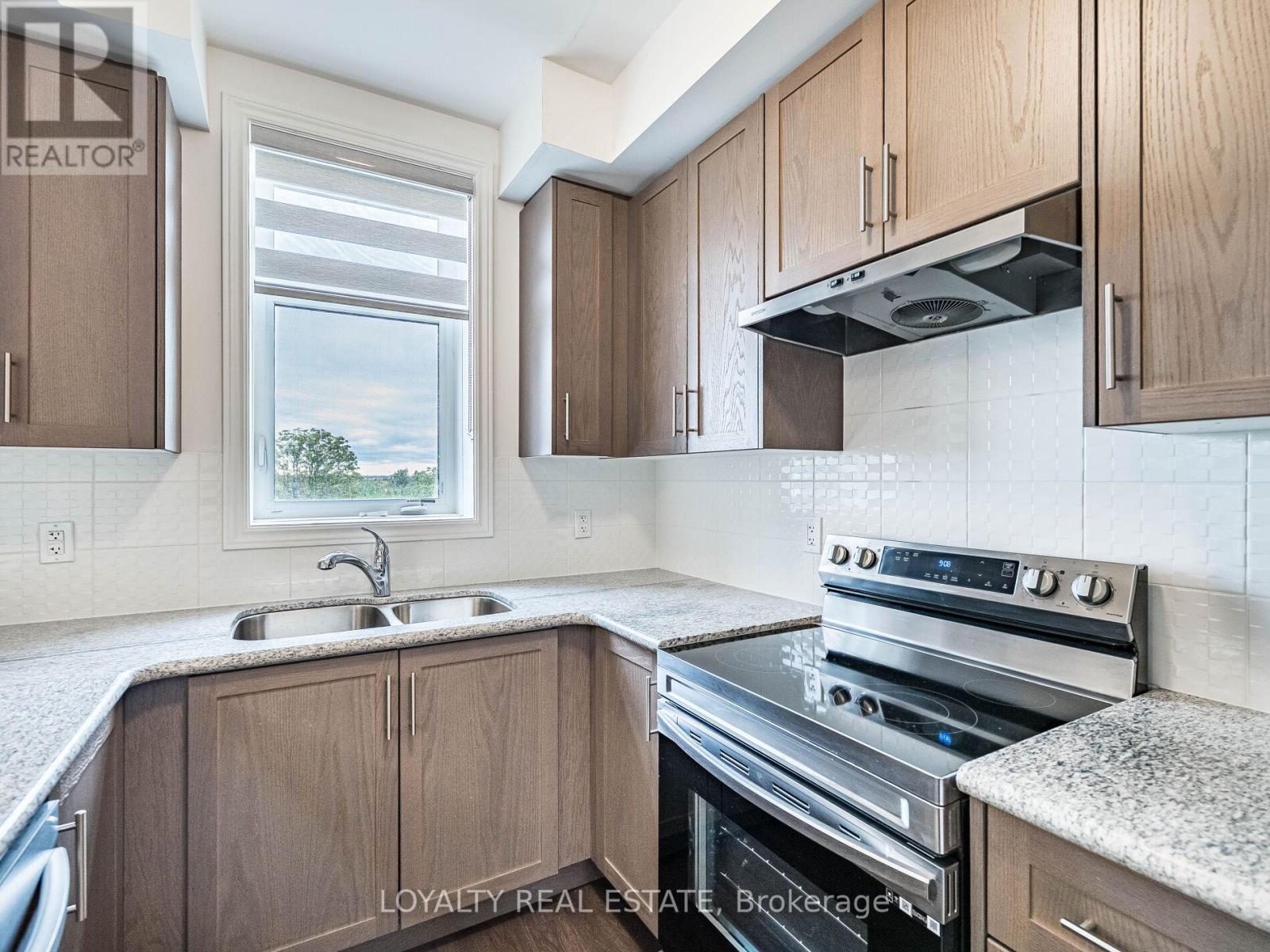 413 - 70 Halliford Place, Brampton, Ontario  L6P 0N5 - Photo 8 - W12417258