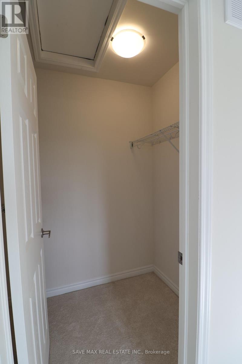 140 Forestwalk Street, Kitchener, Ontario  N2R 0S9 - Photo 13 - X12417247