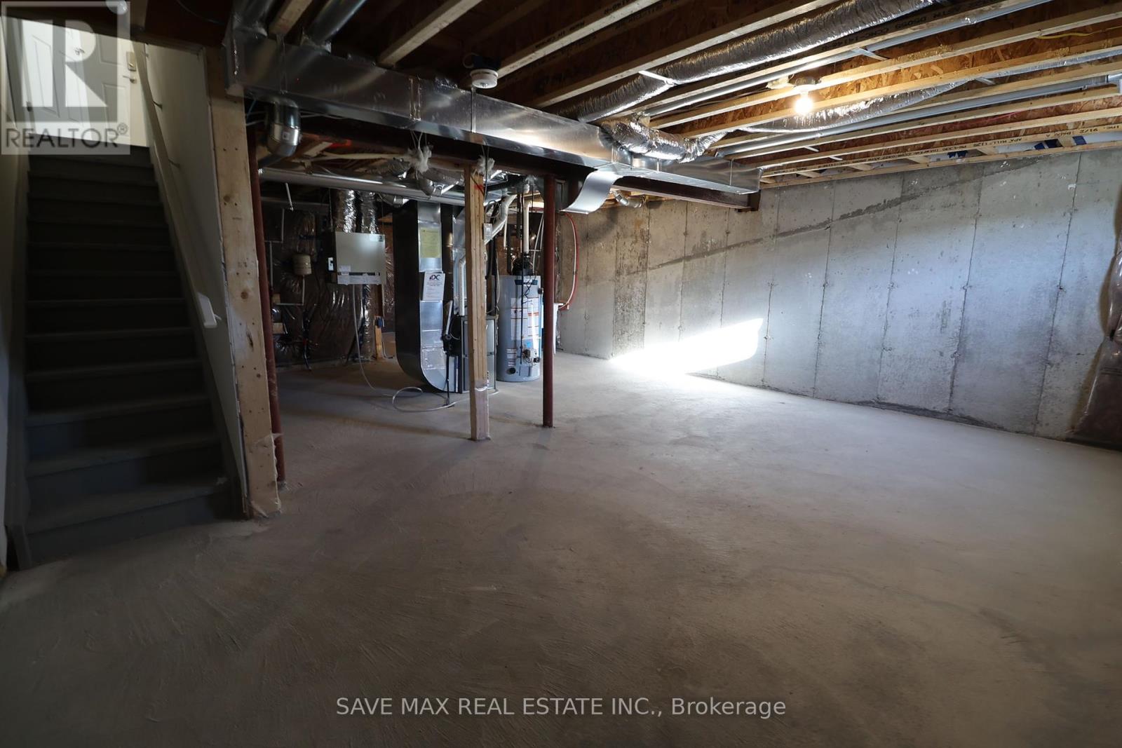 140 Forestwalk Street, Kitchener, Ontario  N2R 0S9 - Photo 16 - X12417247