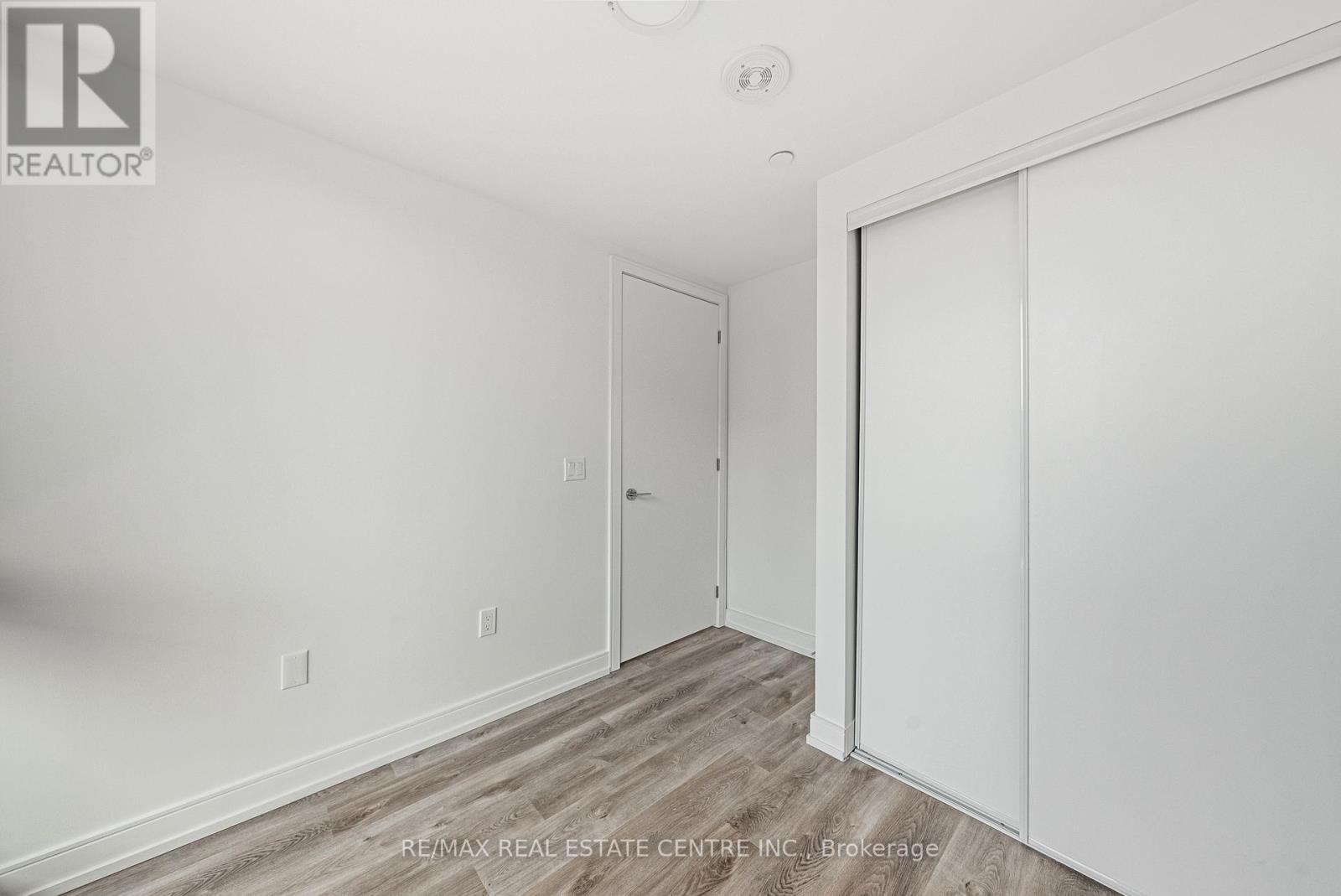 511 - 1 Jarvis Street, Hamilton (Beasley), Ontario  L8R 3J2 - Photo 14 - X12417263