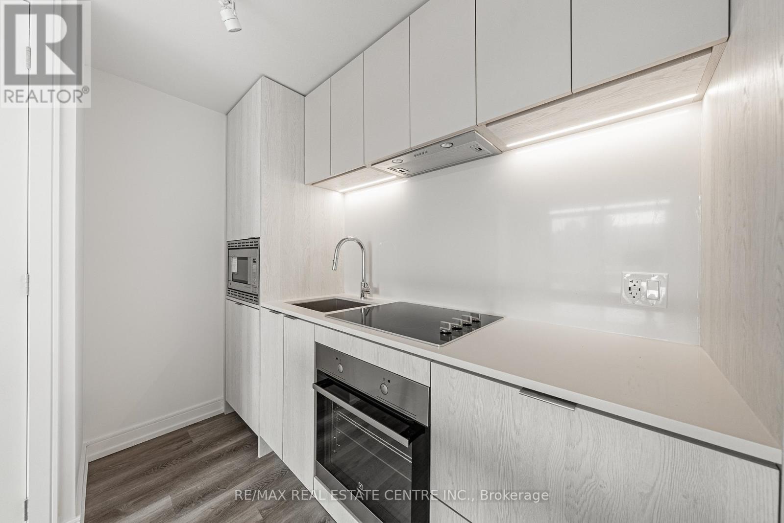 511 - 1 Jarvis Street, Hamilton (Beasley), Ontario  L8R 3J2 - Photo 8 - X12417263