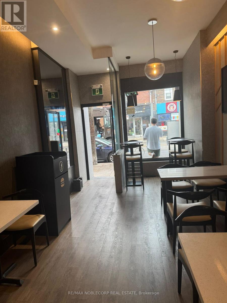 671 Queen Street W, Toronto, Ontario  M6J 1E6 - Photo 5 - C12417277