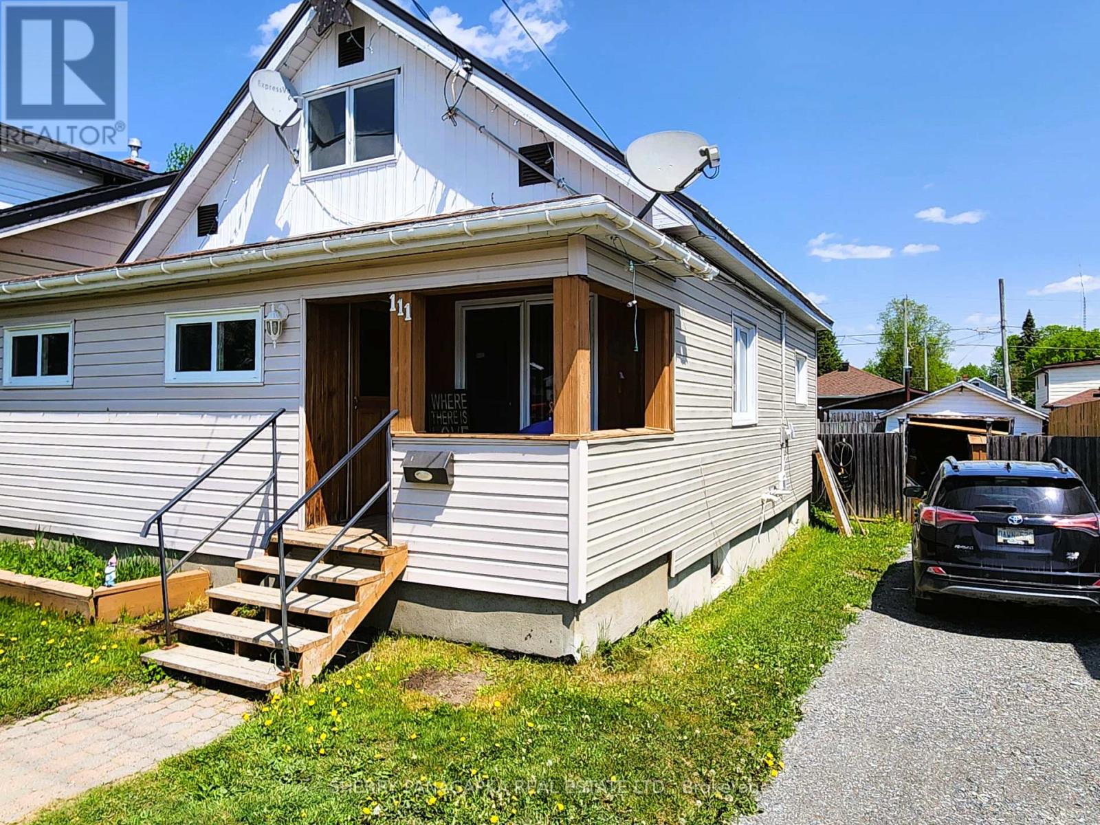 111 Main Street, Kirkland Lake, Ontario  P2N 3E9 - Photo 1 - T12205675