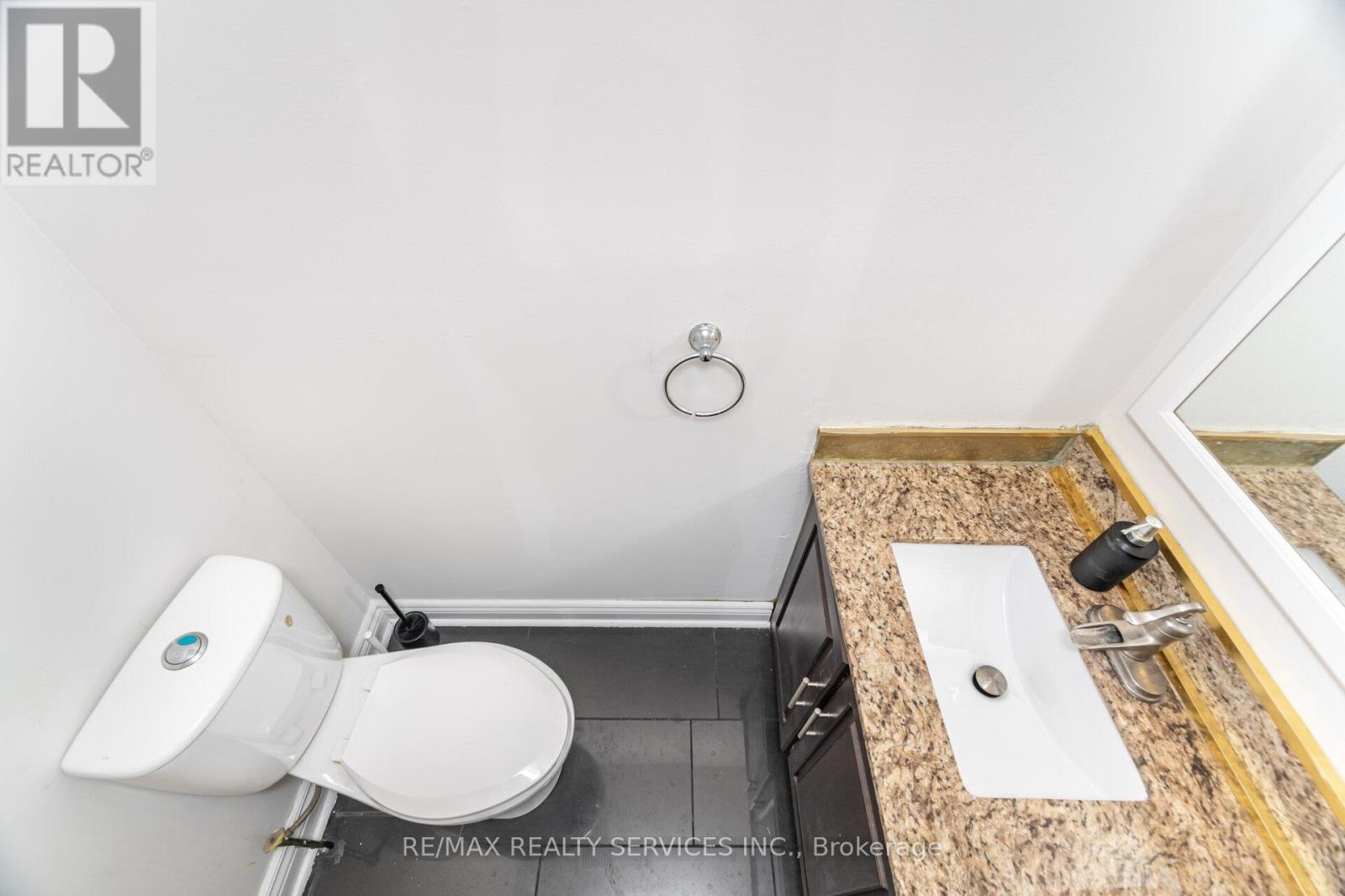 120 Leeward Drive, Brampton, Ontario  L6S 5V9 - Photo 18 - W12417292