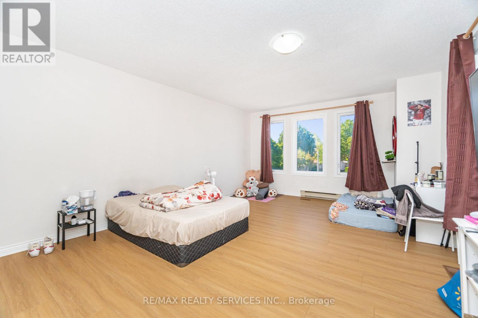 120 Leeward Drive, Brampton, Ontario  L6S 5V9 - Photo 21 - W12417292