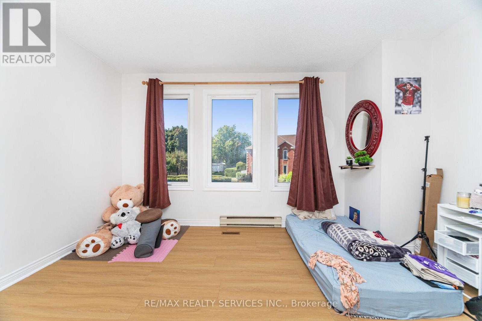 120 Leeward Drive, Brampton, Ontario  L6S 5V9 - Photo 24 - W12417292