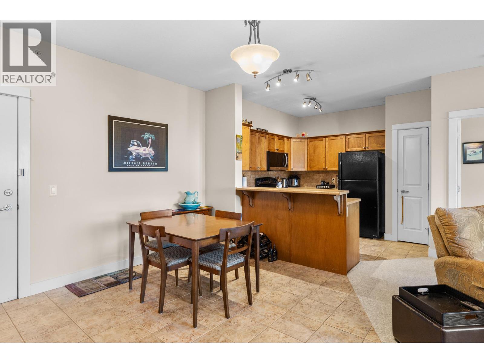 2551 Shoreline Drive Unit# 408 Lake Country Photo 4