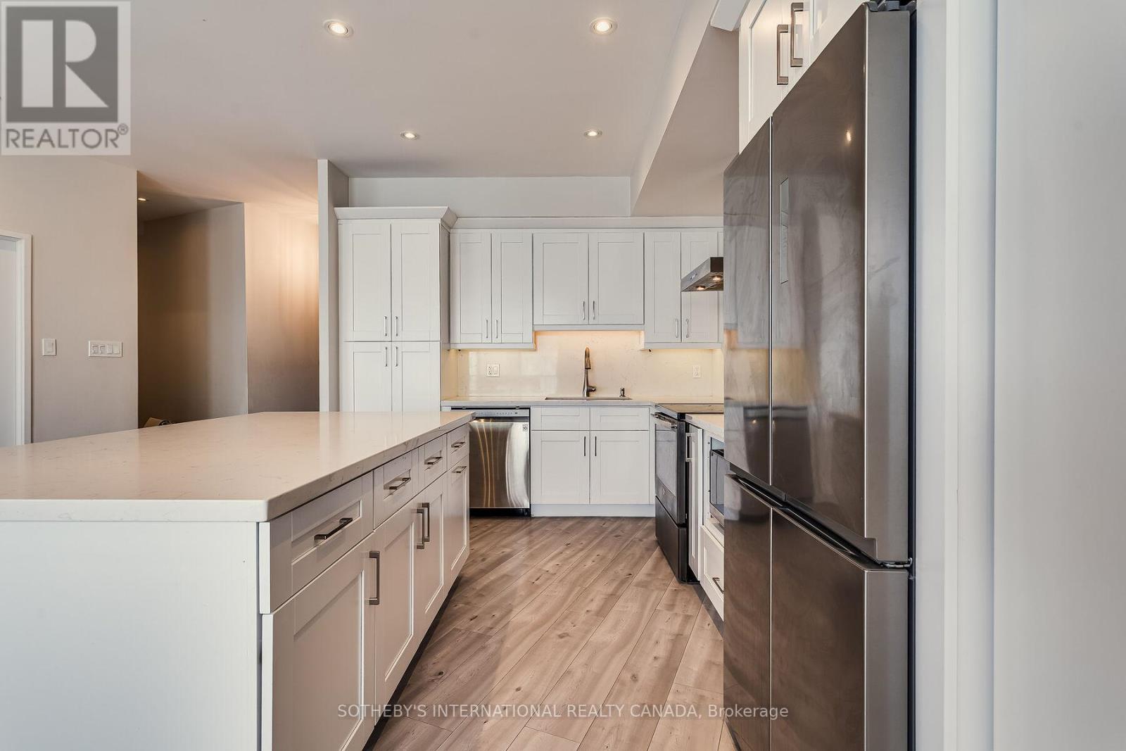 3408 - 33 Harbour Square, Toronto, Ontario  M5J 2G2 - Photo 11 - C12417306