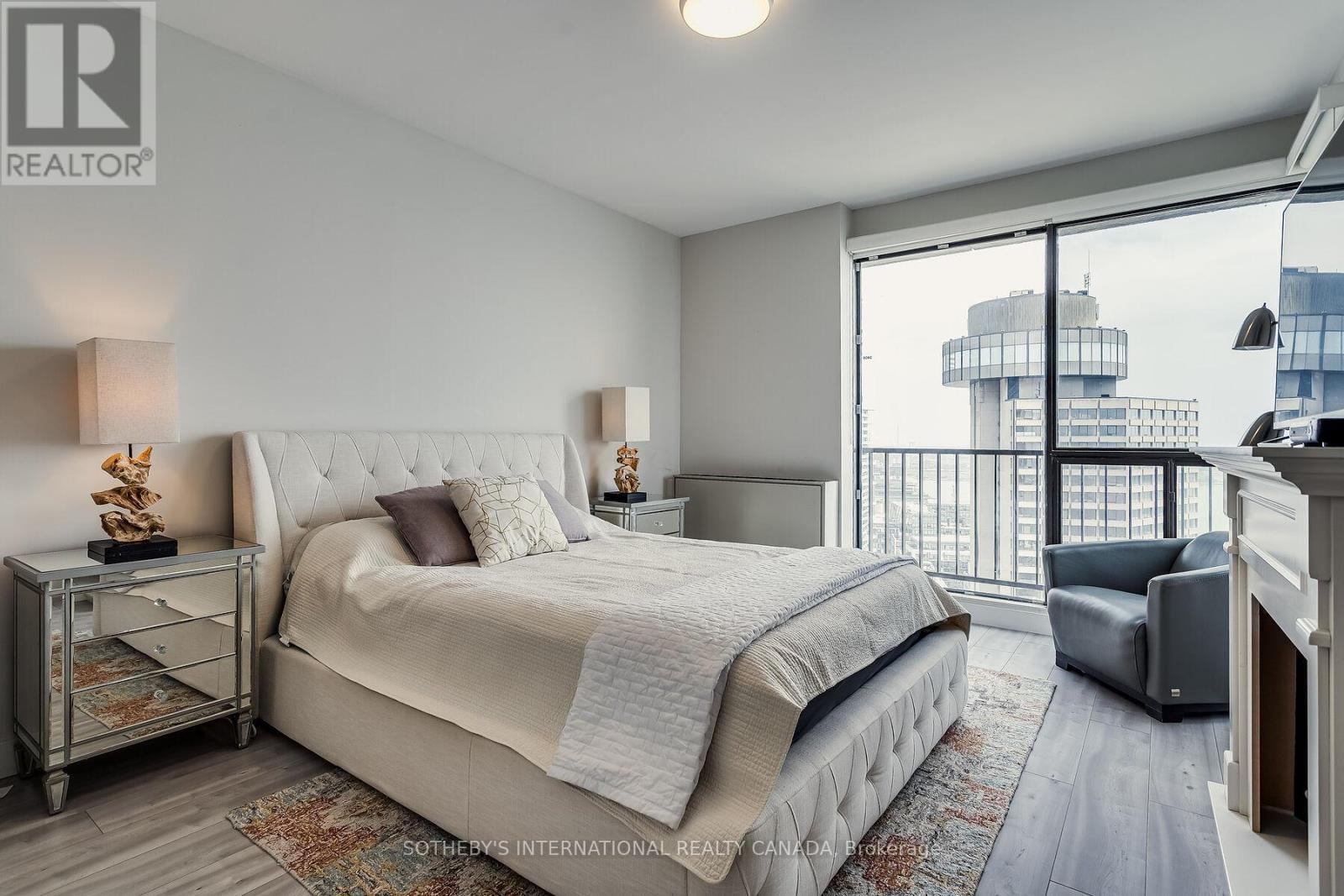 3408 - 33 Harbour Square, Toronto, Ontario  M5J 2G2 - Photo 22 - C12417306